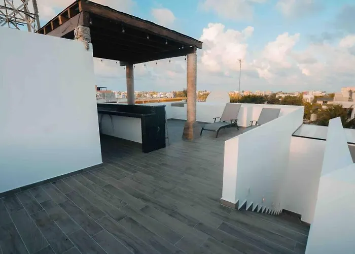 Casa Moderna De 4 Pisos Con Rooftop Vista Al Mar